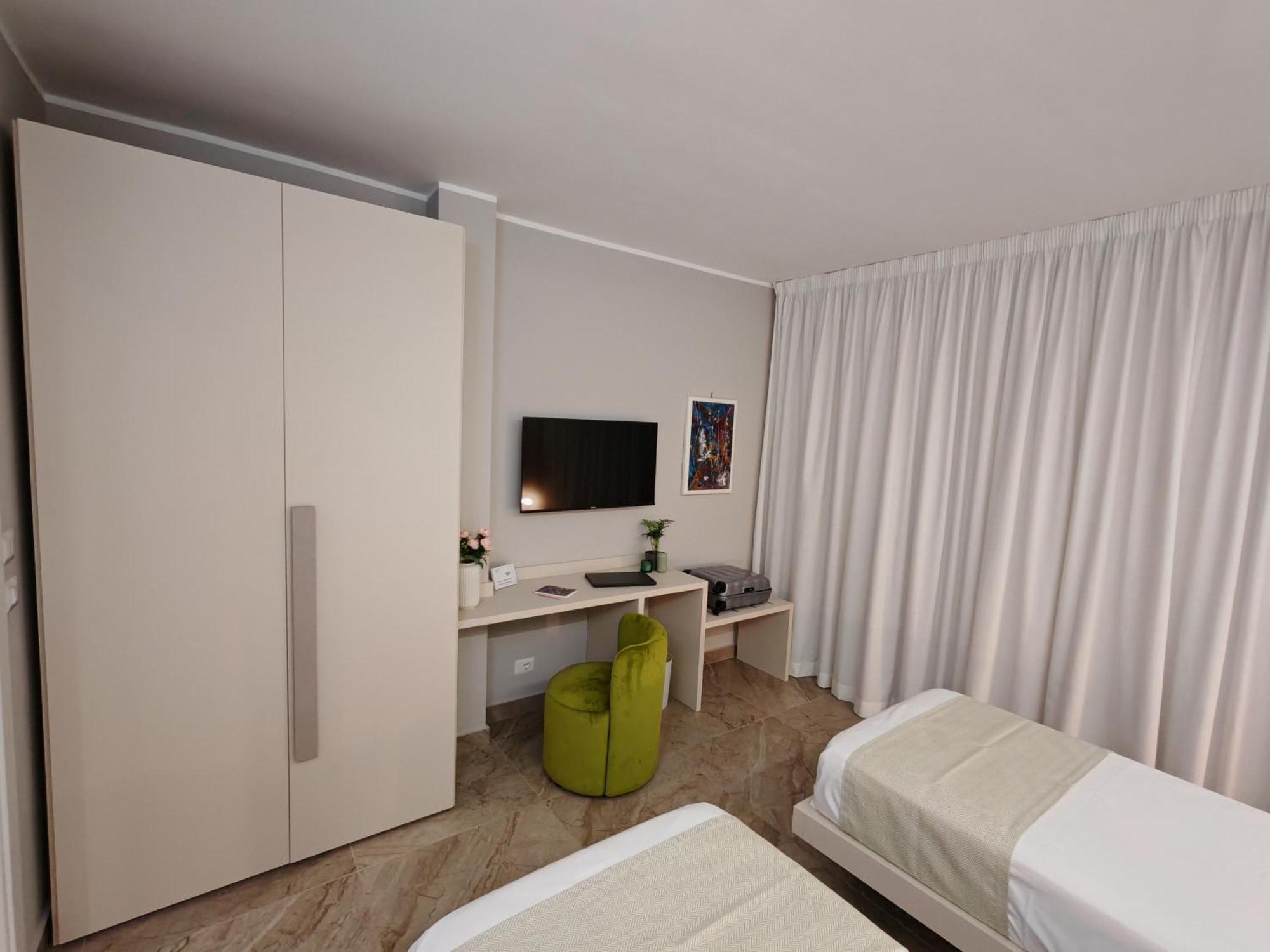 Effe4 Lovely Room Бари Экстерьер фото