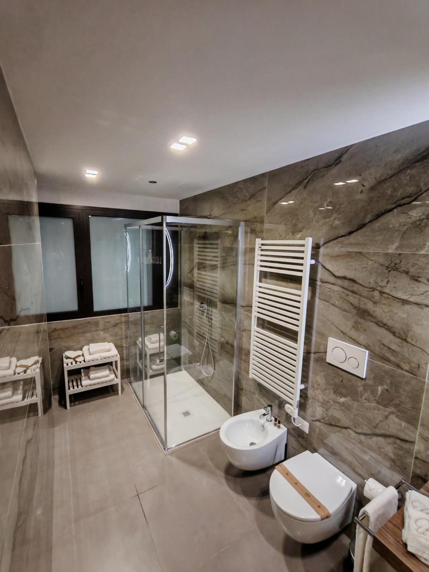 Effe4 Lovely Room Бари Экстерьер фото