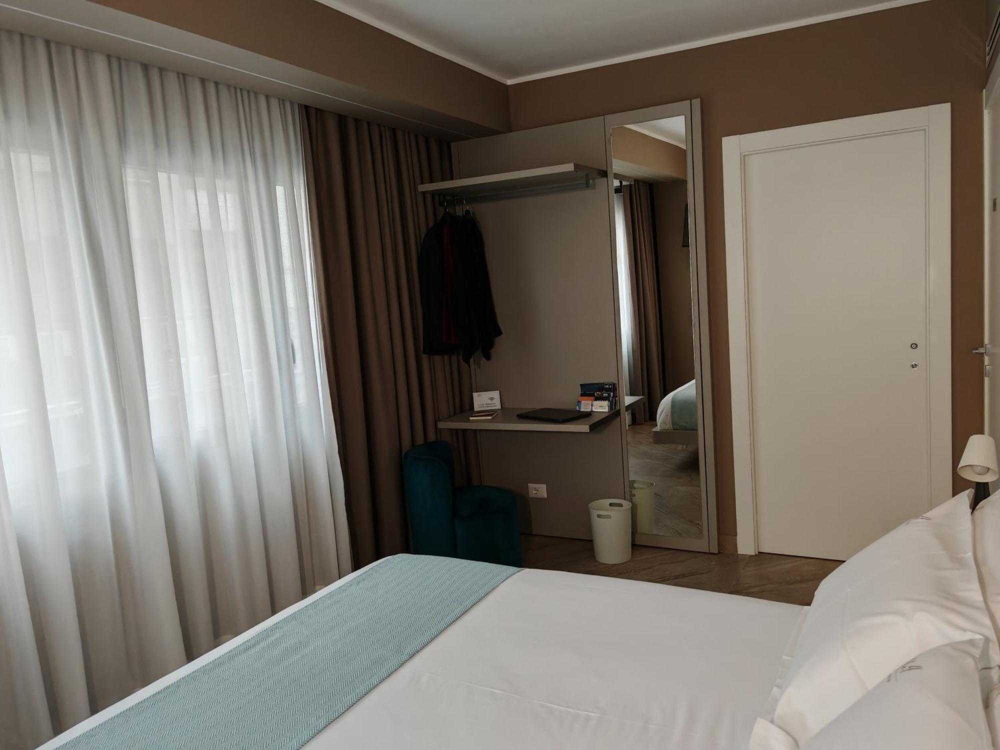 Effe4 Lovely Room Бари Экстерьер фото